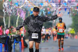 BIB: 47103
                            <button type="button" onclick="openModal(9895054)" class="btn btn-primary btn-sm float-right btn-popup" data-toggle="modal" data-target=".modal-high-quality">
                        <i class="fas fa-shopping-cart"></i> Add to Cart
                    </button>
                                            <button type="button" onclick="isThisMe(9895054, true)" class="btn btn-success btn-sm float-right btn-popup btn-isme hidden" data-toggle="tooltip" data-placement="bottom" title="นี่คือรูปของคุณใช่ไหม คลิกที่นี่เพื่อเอาเข้าอัลบั้ม">
                        <i class="fas fa-plus"></i> Add to album
                    </button>
                    <button type="button" onclick="isThisMe(9895054, false)" class="btn btn-warning btn-sm float-right btn-popup btn-isnotme hidden">
                        <i class="fas fa-ban"></i> Remove from album
                    </button>